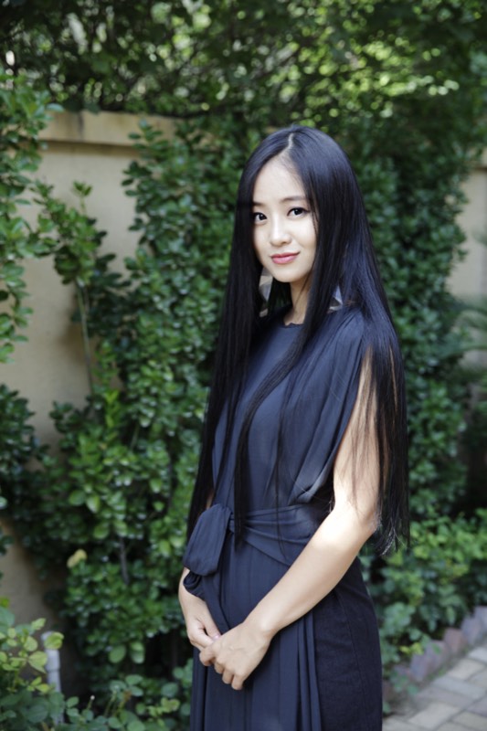 Portrait of Zuxin Hou